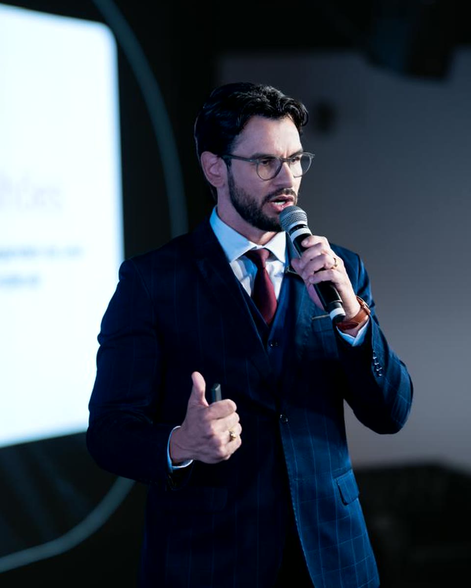 Dr. Diego Ribeiro